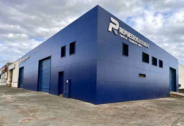 Red GTruck Recambios Rosado